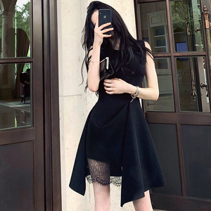 韩国专柜2024夏季新款收腰蕾丝不规则赫本风小黑裙性感气质连衣裙