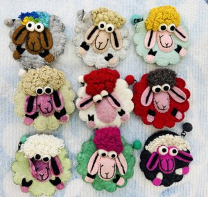 尼泊尔手工羊毛毡动物包包 笑脸包 创意零钱卡包 卡通儿童礼物