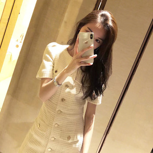 现货】MAJE MIGII法式小香风高级感超好看的收腰白色泡泡袖连衣裙
