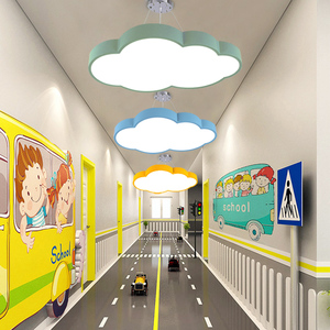 幼儿园云朵灯大厅教室过道吊灯早教机构卡通造型创意白云吸顶灯具