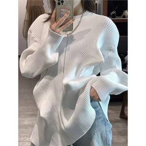 大码高级设计感白色针织毛衣女秋季2024新款韩版气质休闲百搭上衣