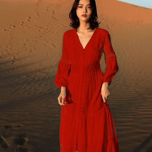 西藏茶卡盐湖海边度假三亚红色旅游沙滩裙青海湖丽江显瘦沙漠长裙
