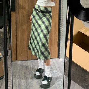 韩版绿色格子半裙2024年夏季新款显瘦高腰包臂中长款A字半身裙女