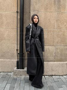 黑色长款收腰皮衣外套女冬季新款高级感重工PU皮西装大衣