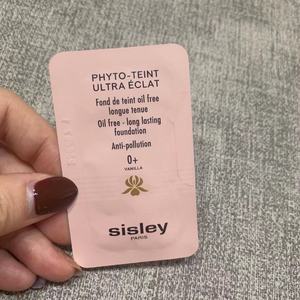 Sisley/希思黎轻柔持妆粉底液1.5ml小样 0+号00+ 香草色