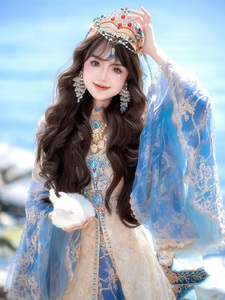 新疆喀什少女服饰维吾尔族民族风异域风情蕾丝刺绣旅拍摄影写真服
