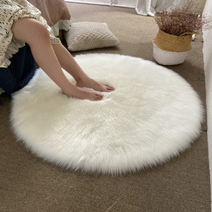 白色长毛绒圆形地毯化妆椅垫梳妆台阳台网红毛毛卧室床边拍照纯色