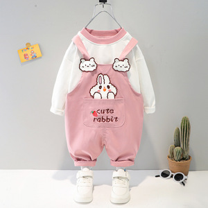 女宝宝秋装套装新款0一1-2-3岁韩版女婴儿背带两件套女童洋气衣服