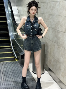 韩国东大门复古时尚牛仔套装女夏挂脖无袖上衣高腰显瘦短裤两件套