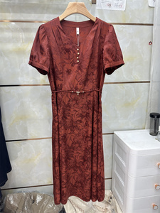 新中式短袖连衣裙女气质修身夏季2024新款红色高级感小众设计裙子