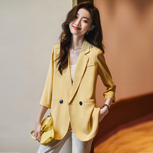 高级感黄色西装外套女夏季薄款休闲韩版炸街小个子七分袖西服上衣