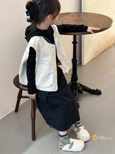 韩国女童2024春秋季新款洋气休闲纯色儿童单排扣马甲工装半身裙
