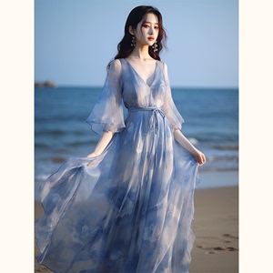 超好看沙滩裙仙气飘飘的仙女裙蓝色雪纺连衣裙子夏季2024新款女装