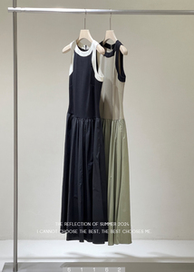 深圳设计师款品牌女装2024夏季新款时尚拼色赫本风显瘦无袖连衣裙