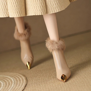 品牌鞋高级感短靴冬季配裙子穿的高跟毛毛鞋女细跟气质法式小踝靴