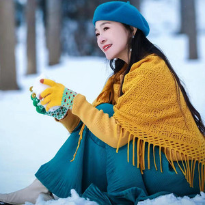 新款冬季韩版保暖毛线三角形围巾纯色时尚百搭针织披肩流苏围脖潮
