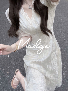 S.andro Madge2024夏季新款法式气质小香风白色蕾丝纯欲v领连衣裙