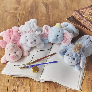 日本代购disney新款迪士尼笔袋毛绒玩偶玛丽猫小飞象维尼熊小猪