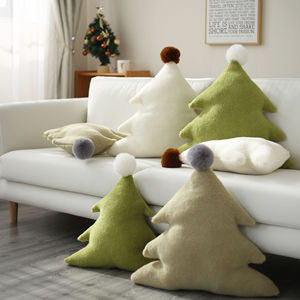 抱枕圣诞树玩偶沙发客厅毛绒靠垫午睡靠枕新年节日礼物装饰可爱软
