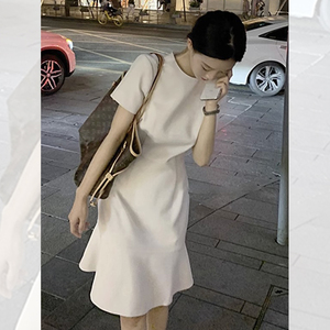 法式白色短袖雪纺连衣裙女夏季独特小众设计高级感超好看气质裙子