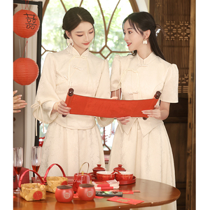 中式伴娘服2024新款香槟色中国风立领姐妹团礼服女改良秀禾裙夏季