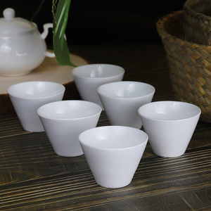 小茶杯纯白陶瓷品茗杯功夫茶具家用简约盖碗泡茶杯单个高温斗笠杯