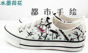 国画素描中国风格水墨画荷花民族风格成熟手绘鞋子彩绘板鞋女士