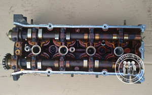 尼桑帕拉丁2.4 的士头中巴D22 日产皮卡KA24发动机汽缸盖缸头曲轴