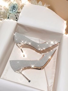 2024新款水晶婚鞋新娘鞋结婚婚纱婚礼订婚鞋银色高跟鞋女细跟尖头