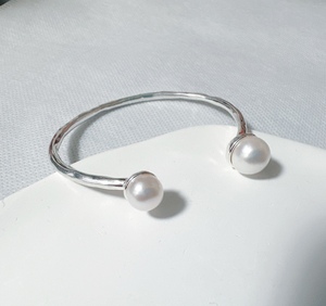 韩版时尚气质肌理感双珍珠镶嵌开口可调节S925银手镯镯子镀金戒指