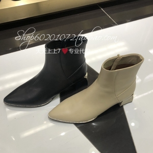 恋尚萝莎2022年冬季女靴欧美尖头水钻短靴高跟靴时装靴 3T59601