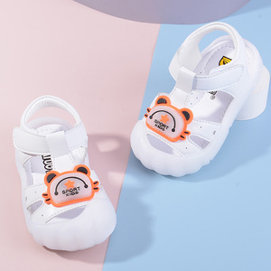巴托童鞋夏季软底防滑学步鞋婴儿男女宝宝鞋子防滑闪灯凉鞋G6160