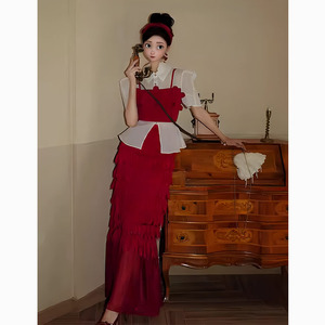 网红时尚炸街气质名媛高端衬衫红色吊带叠穿蛋糕裙两件套装女春季