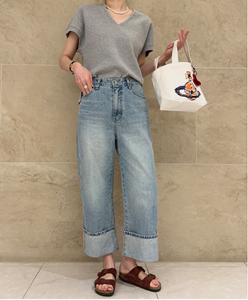 【c2 Store】韩代|ins博主 时尚经典复古水洗蓝挽边直筒牛仔裤