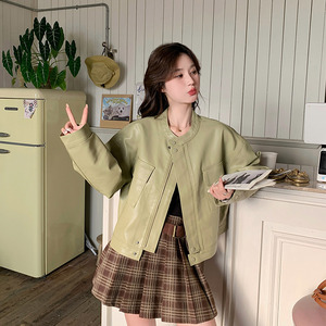 绿色PU皮机车夹克外套女短款2024春天新款韩版小个子设计感小皮衣