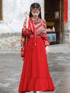 云南旅游民族风茶卡盐湖红色连衣裙青海湖海边度假沙滩裙沙漠红裙