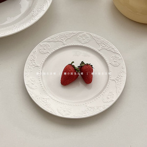 糖小姐 ins陶瓷盘子家用平盘深盘白色圆形浮雕10寸大餐盘餐厅餐具