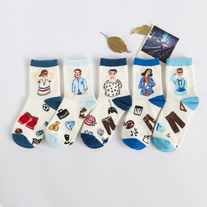 韩国中筒女袜子个性潮袜秋季搭配图艺术学霸全棉短袜