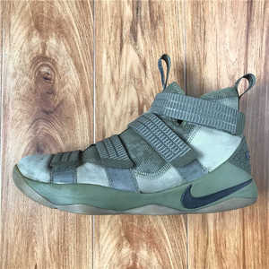 Nike耐克LBJ詹姆斯战士士兵11代44码篮球鞋男气垫减震二手 897646