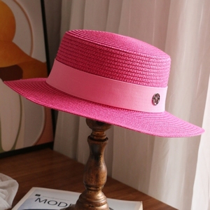 新款草帽帽子女夏法式平顶礼帽英伦遮阳防晒出游海边显脸小平沿帽