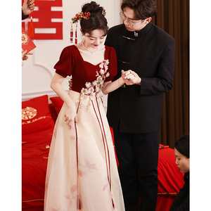 红色敬酒服新娘高级感方领结婚订婚礼服连衣裙网纱2024新款回门服