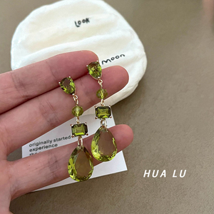 HUALU-竹林听雨~浪漫法式橄榄绿色水晶高级复古水滴轻奢耳环耳夹