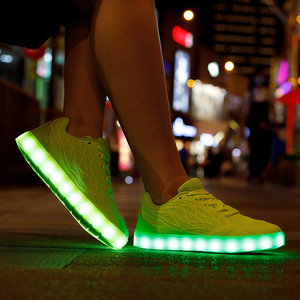 荧光女士小白鞋USB充电糖果灯鞋led七彩发光鞋时尚街舞闪光运动鞋