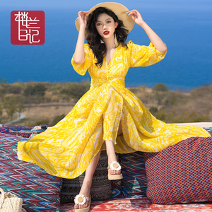 黄色碎花连衣裙女夏季三亚海边度假沙滩裙高级感超仙拍照显瘦裙子