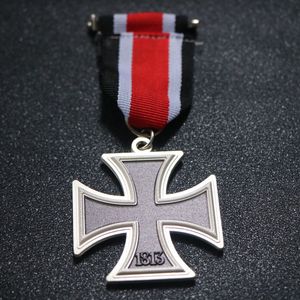 铁十字徽章德意志普鲁士二级铁十字勋章二战德军纪念章绶带胸针铁