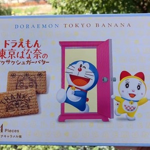 日本 静冈限定Tokyo Banana哆啦A梦/机器猫 海盐黄油夹心饼干14枚