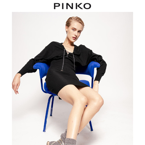 【划算价】PINKO2021早秋新品女士V领褡裢针织连衣裙1