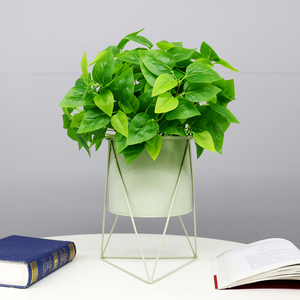 假绿萝北欧创意铁艺花瓶仿真绿植物装饰花卉盆栽卧室房间布置花架