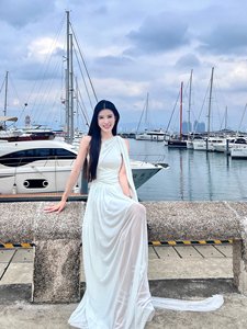 1S 古希腊女神单肩飘带连衣裙白色超仙轻婚纱拍照礼服度假沙滩裙
