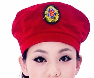 2024春夏六一新款儿童女兵红色表演帽舞台舞蹈演出贝蕾帽现代配饰